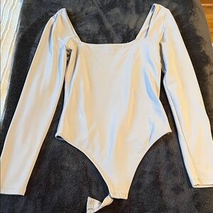 Chic Light Grey Long Sleeve Bodysuit